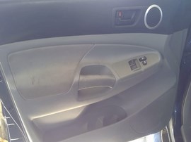 2006 TOYOTA TACOMA, NAVY BLUE, SR5, EXTD CAB, 4.0L, AT,  2WD, Z25080